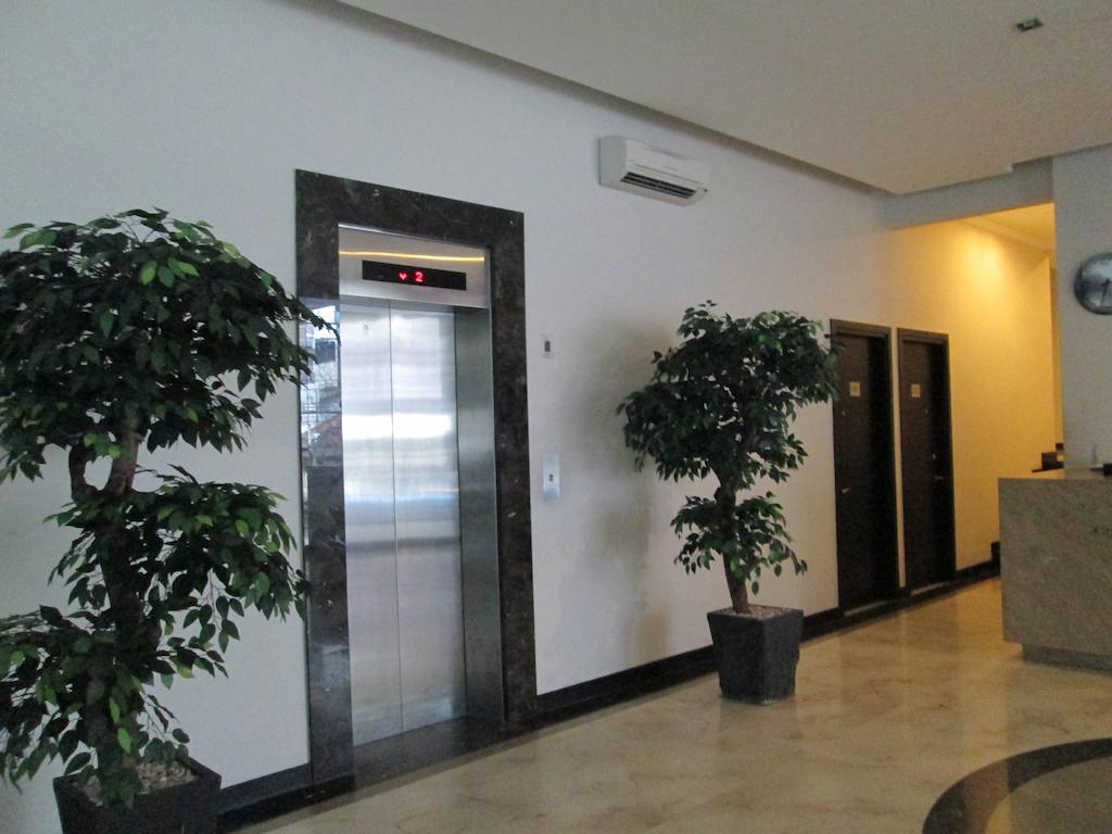 N3 Hotel Jakarta Buitenkant foto